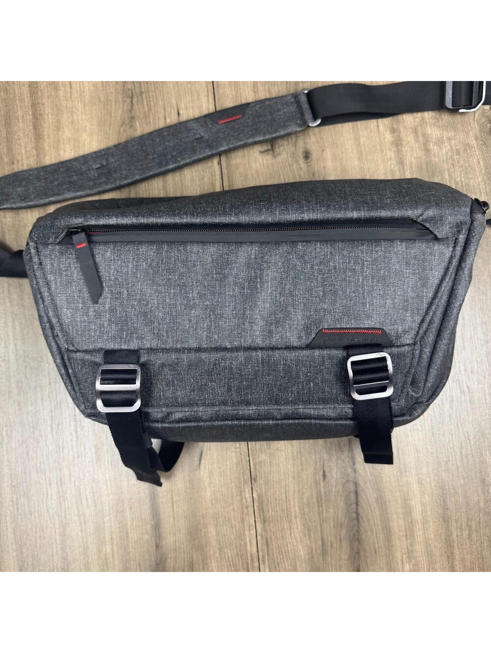 Peak Design Everyday Sling 10L Camera Bag With Dividers, Gray NWOT - Picture 2 of 5